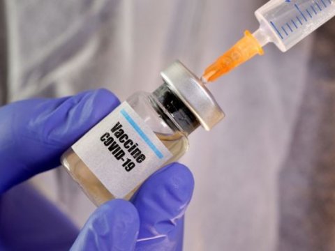 DEPUTAT: “Bu şirkətlər vaksin biznesindən milyardlar qazanırlar”