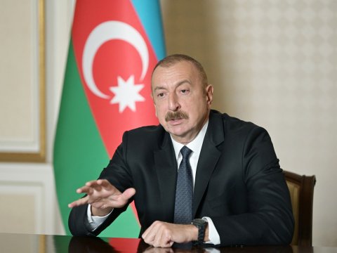 İlham Əliyev Rusiyanın Ermənistanı silahlandırmasından DANIŞIB