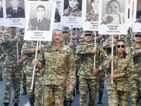 Qalib sərkərdənin müraciəti: müdriklik və ədalət, inam və cəsarət