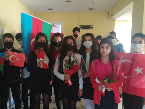 Mübariz İbrahimov adına məktəbin şagirdləri Türkiyədə qazilərimizi ziyarət ediblər