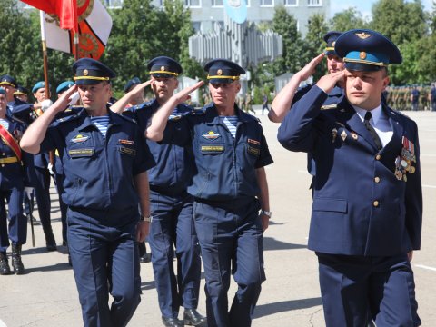 Qarabağ və Gümrüdəki rus qoşunlarının komandanlarını nə birləşdirir?