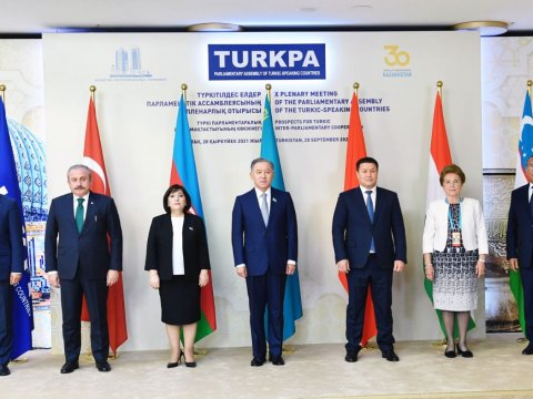 Türküstan Bəyannaməsi qəbul olundu