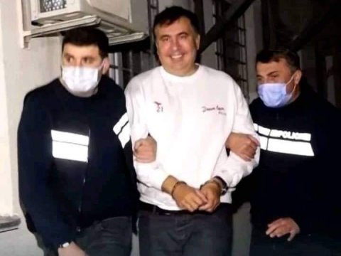 Saakaşvilinin dönüşü: Mişa öz ayağı ilə niyə həbsə girdi?