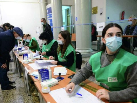 Gürcüstan seçkilərində seçici aktivliyi açıqlandı