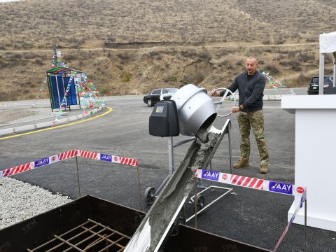 Azad olunmuş ərazilərə aparan daha bir yolun təməli qoyuldu