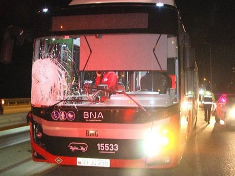 Bakıda avtobus qəzası - piyada ÖLDÜ