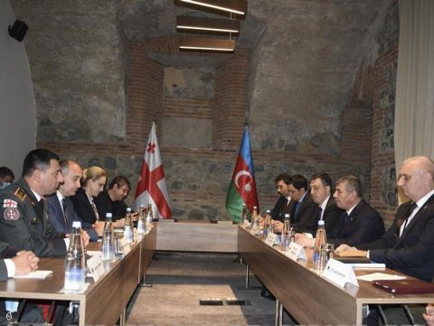 Azərbaycan və Gürcüstan müdafiə nazirləri GÖRÜŞDÜ