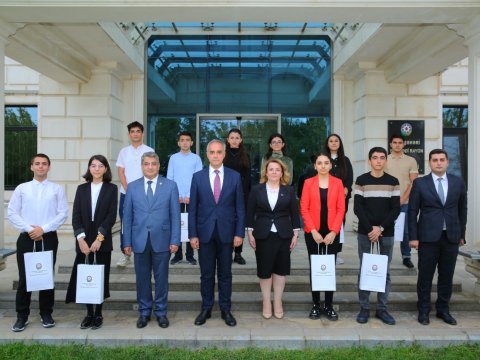 Binəqədidə təhsil konfransı- FOTO