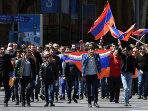 Daşnaklar İrəvanda mitinqlərə hazırlaşırlar
