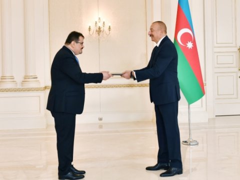 İlham Əliyev: Ermənistanla əlaqələr qurmaq istəyirik - YENİLƏNİB
