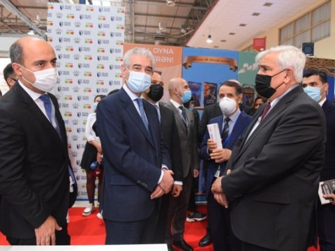 ADU VII Bakı Kitab Sərgi-Yarmarkasında təmsil olunur