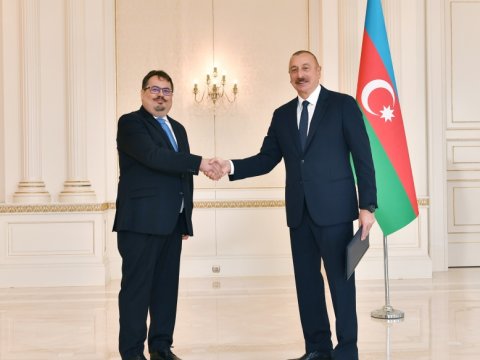 Rəsmi Bakının Brüsseldən üç GÖZLƏNTİSİ 