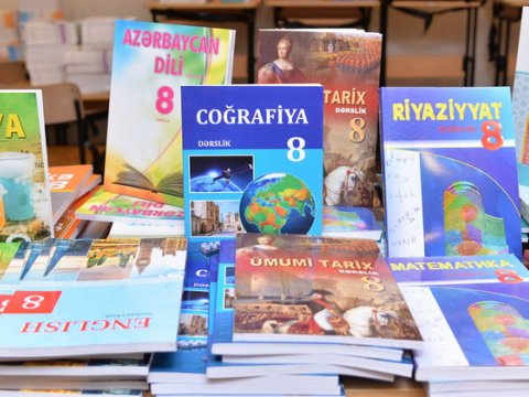 Azərbaycan Gürcüstana DƏRSLİK göndərdi
