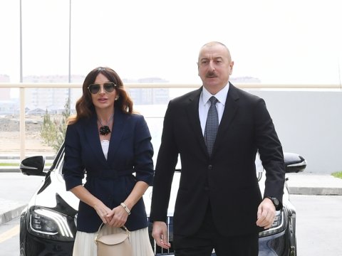 İlham Əliyev və xanımı Zooloji Parkın AÇILIŞINDA