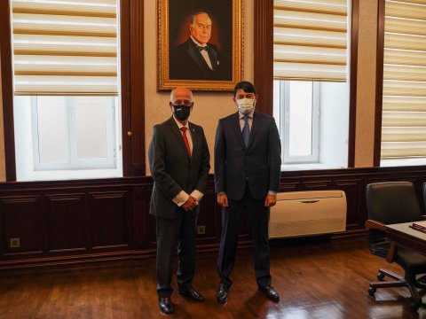 Fuad Muradov Meksika səfiri ilə görüşüb