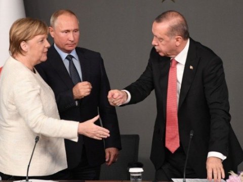 Yaxın Şərq uğrunda mübarizə: Türkiyə hansı tərəfdə olacaq... 