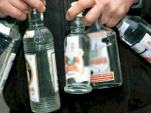 Rusiyada spirtli içkidən ölənlərin sayı artdı