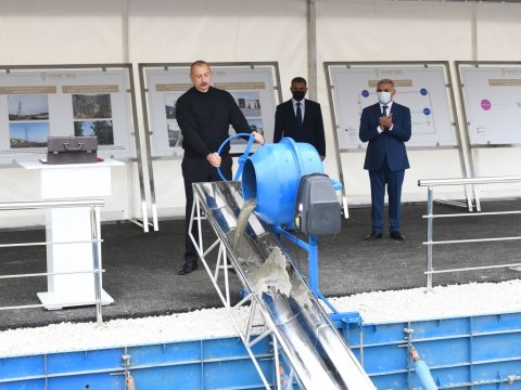Prezident “Hadrut” yarımstansiyasının təməlini qoydu
