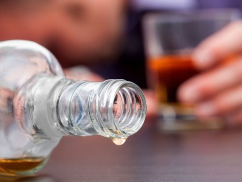 Rusiyada saxta içkidən ölənlərin sayı 34-ə çatdı