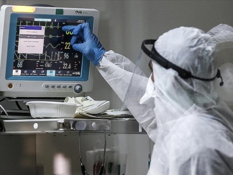 Türkiyədə daha 196 nəfər virusun qurbanı oldu