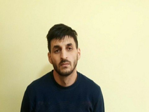 Qaxda dələduzluq edən şəxs tutuldu