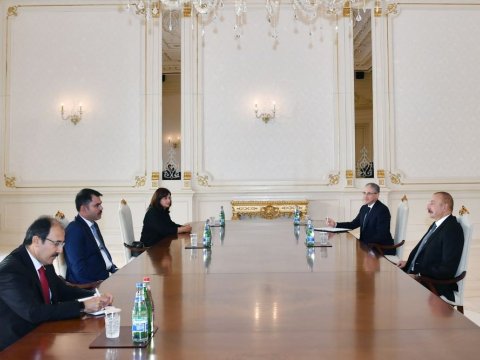 İlham Əliyev türkiyəli naziri qəbul edib