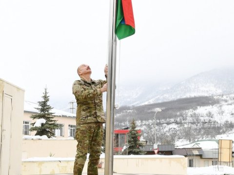 Bayrağımız Hadrutda dalğalanır