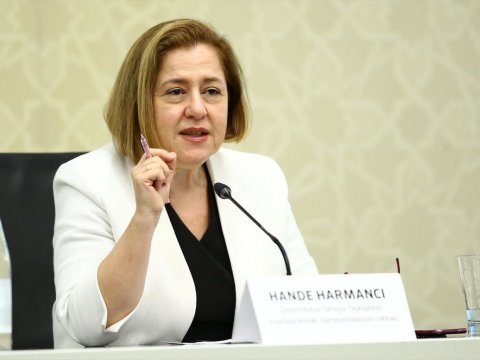 Hande Harmancı sərt qapanma tərəfdarı deyil