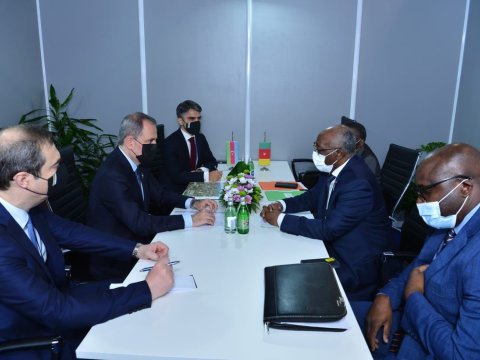 Ceyhun Bayramov Kamerun xarici işlər naziri ilə görüşüb