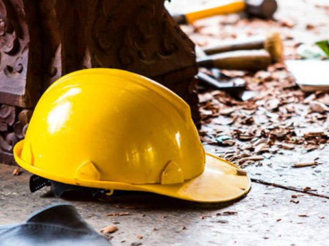 Fəhlə faciəvi şəkildə ÖLDÜ