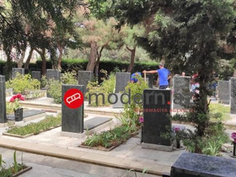 BQXK rəsmisi naməlum qəbirlərin açılmasından DANIŞDI