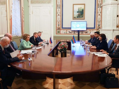 Sahibə Qafarova Matviyenko ilə görüşdü