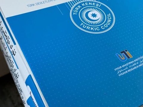 Cavanşir Feyziyevin məşhur kitabı uyğur dilində çap olundu - FOTO