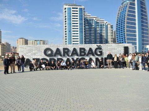 Tələbələr Hərbi Qənimətlər Parkında - FOTOLAR