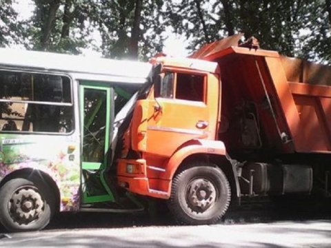 Yük maşınlarını qəzalardan qorumaq üçün bu qurğudan istifadə edilməlidir - Taxoqraf nədir?