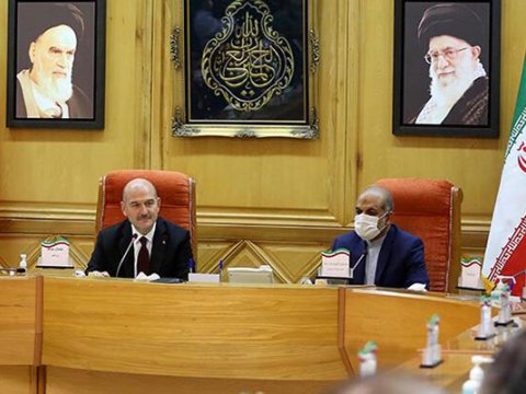 Süleyman Soylu ilə iranlı həmkarı arasında görüş