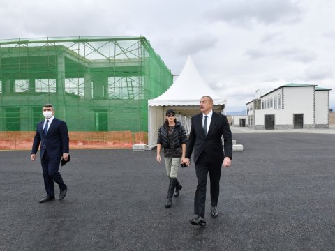 İlham Əliyev və Birinci xanımın Zəngilan səfərindən FOTOLAR