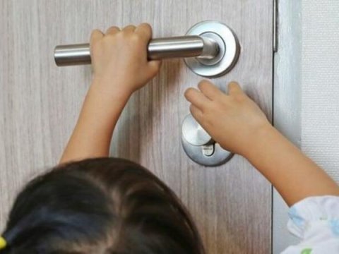 Bakıda nəzarətsiz qalan azyaşlı xilas edildi