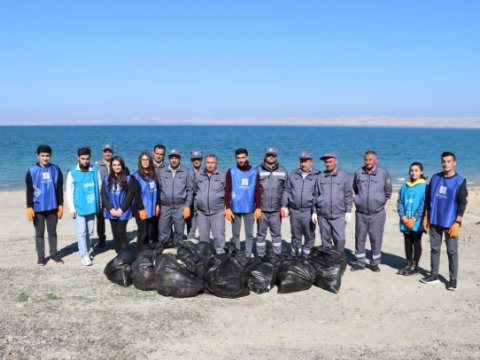 Mingəçevir su anbarına balıq körpələri buraxıldı - FOTOLAR