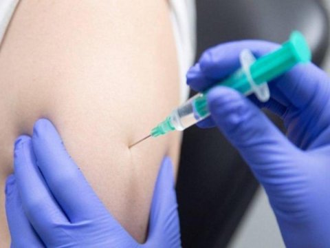 Müəllimlərə 3-cü doza vaksin vurulacaq