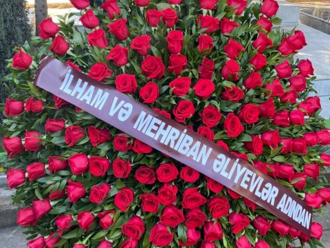 Prezident və xanımı Xalq artistinin dəfninə əklil göndərdi  