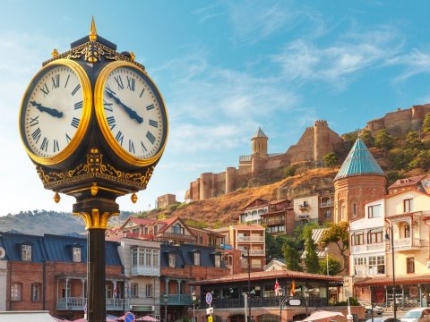 Rusiya vətəndaşlarına Gürcüstanda əmlak qadağası