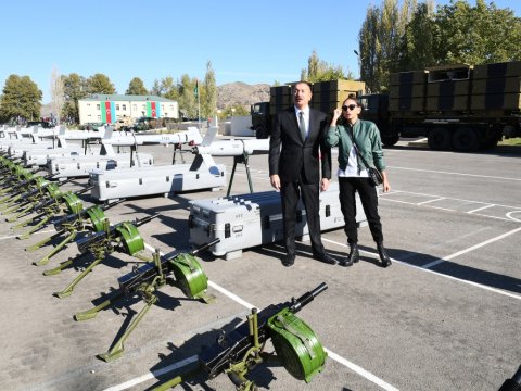 “HAROP”, “Quzğun”, “Qırğı”lar Ermənistanla sərhəddə - FOTOLAR