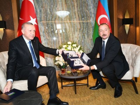 Ərdoğandan İlham Əliyevə özəl hədiyyə - FOTO