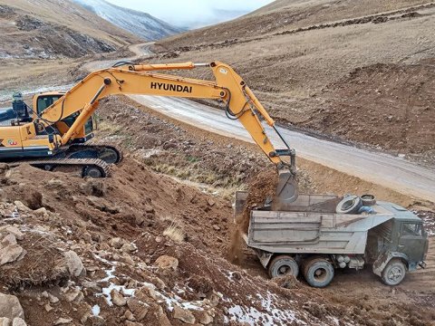 Azad edilən ərazilərdə mühəndis işləri aparılır - FOTO/VİDEO