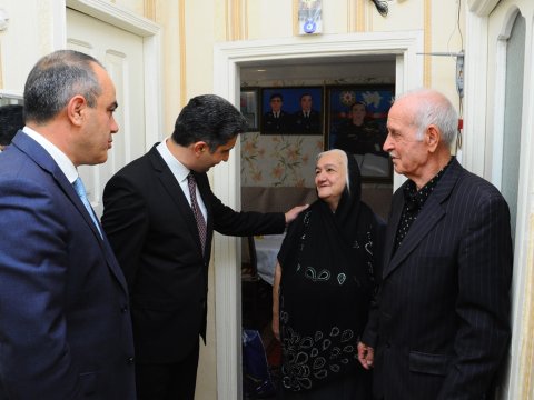 Aprel‌ ‌şəhidi‌nin ailəsi‌ ‌ziyarət‌ ‌olunub‌