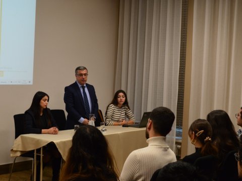 Estoniyada azərbaycanlı gənclərlə görüş