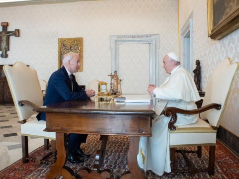 Roma papası Baydenlə görüşdü