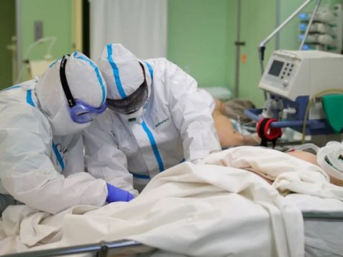 İki ayda 3 milyondan çox insan koronavirusa YOLUXUB