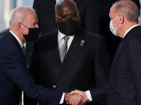 Ərdoğanla Bayden ayaqüstü görüşdü